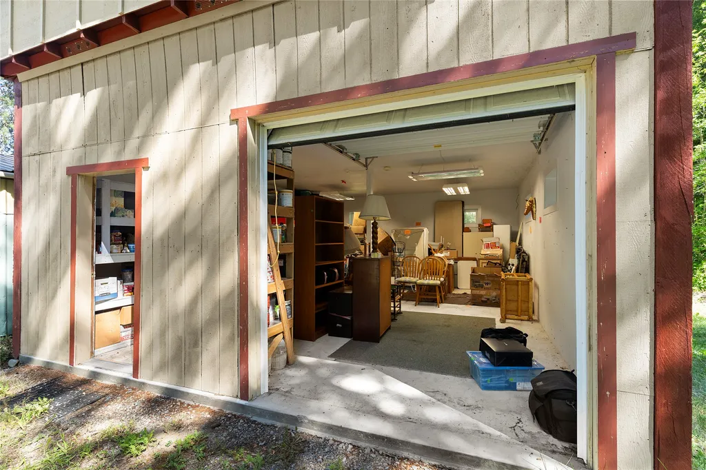 9560 Us Highway 2 N Troy MT 59935