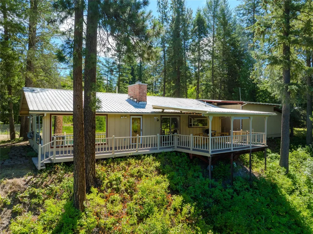 9560 Us Highway 2 N Troy MT 59935