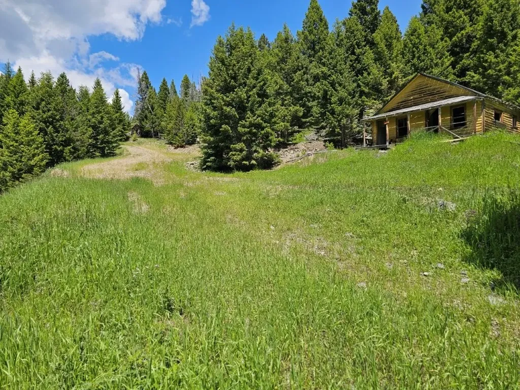 Crow Bar Indian Creek Road Townsend MT 59644