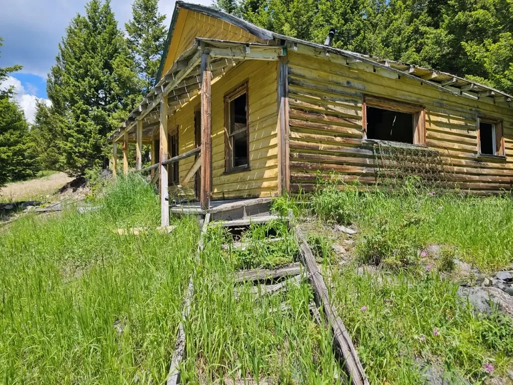 Crow Bar Indian Creek Road Townsend MT 59644