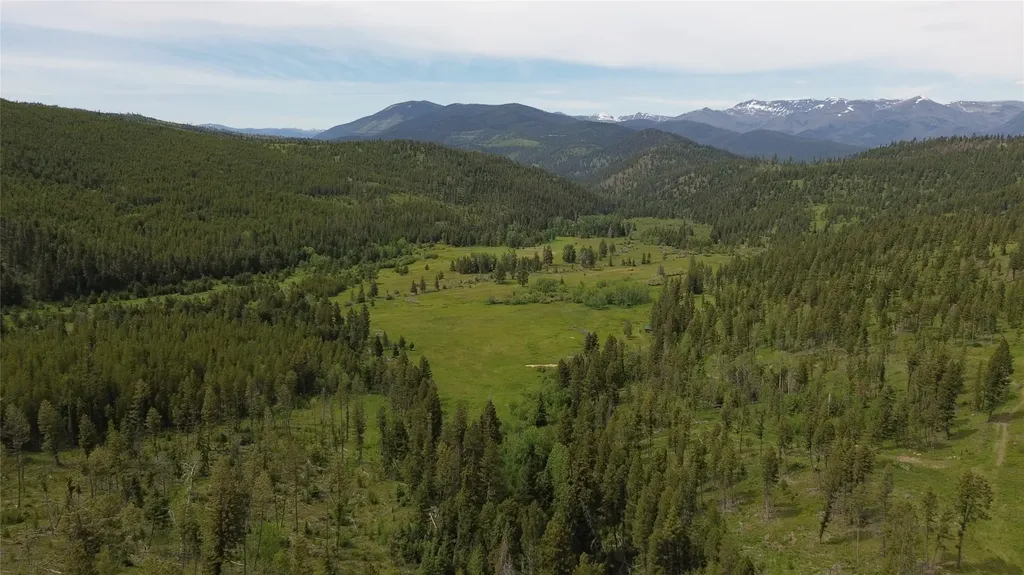 3595 Bear Gulch Road Lincoln MT 59639