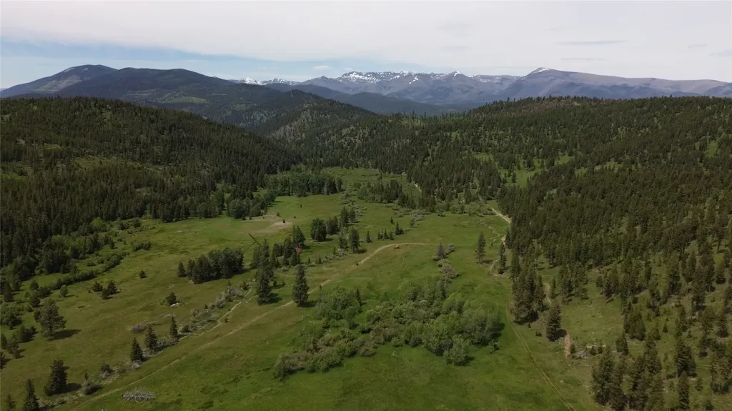 3595 Bear Gulch Road Lincoln MT 59639