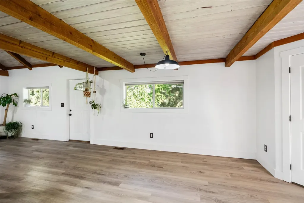 5070 Whitefish Stage Road Whitefish MT 59937