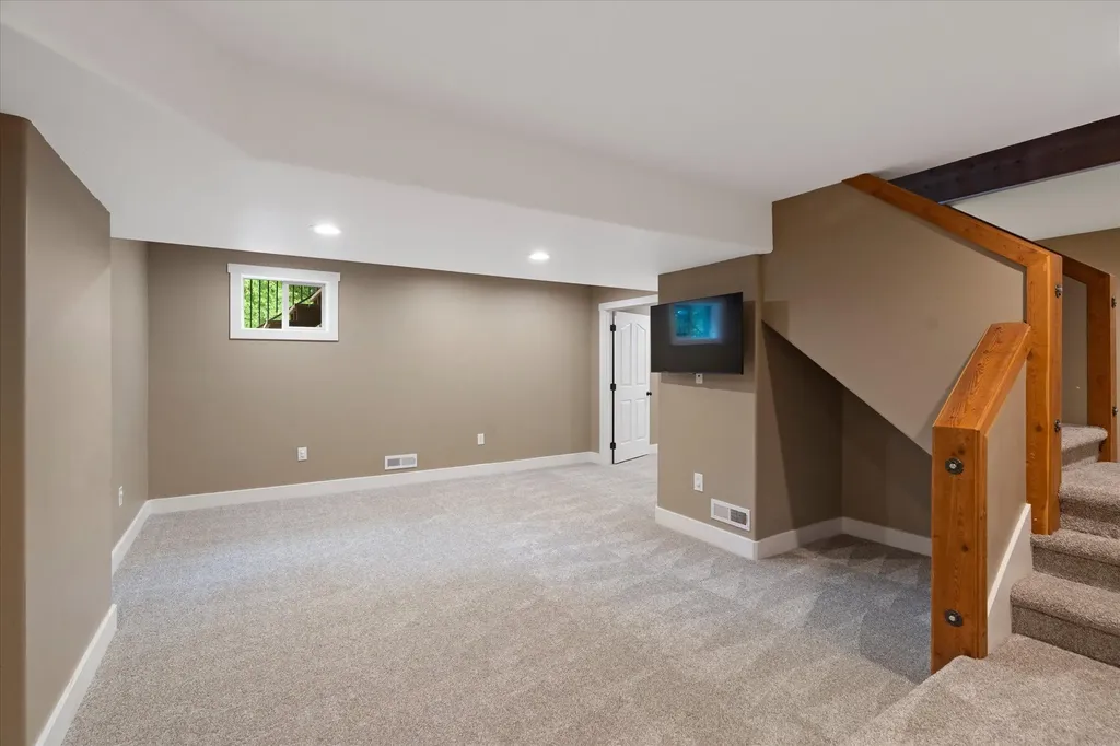 5070 Whitefish Stage Road Whitefish MT 59937
