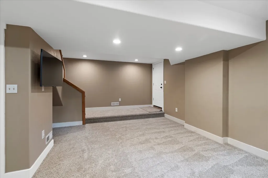 5070 Whitefish Stage Road Whitefish MT 59937