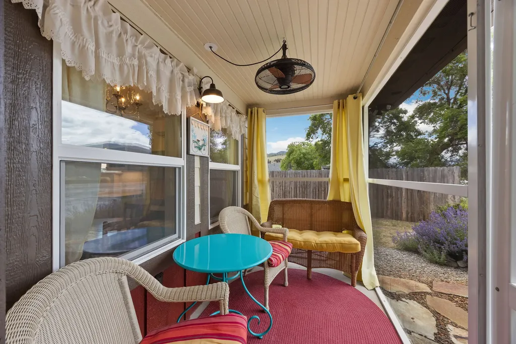 317 E Stanton Street Plains MT 59859