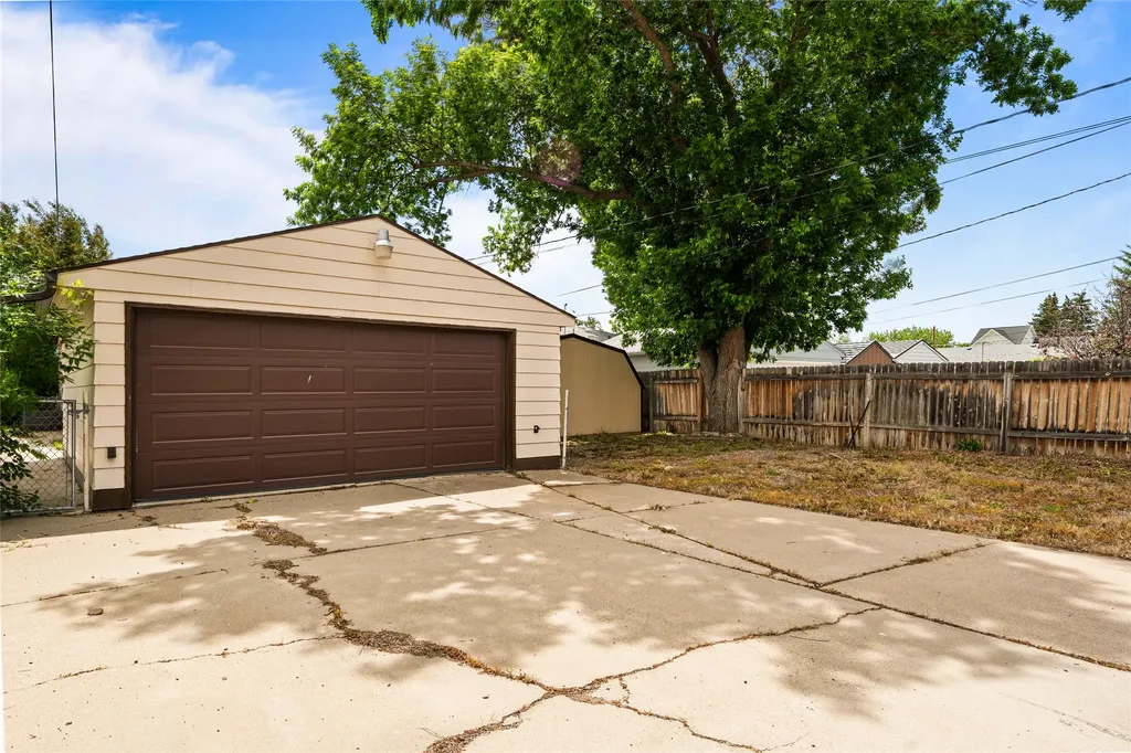 3213 8th Avenue N Great Falls MT 59401