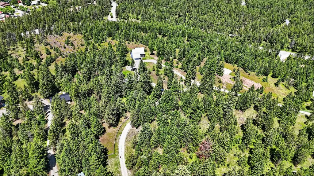 335 Country Lane Rexford MT 59930