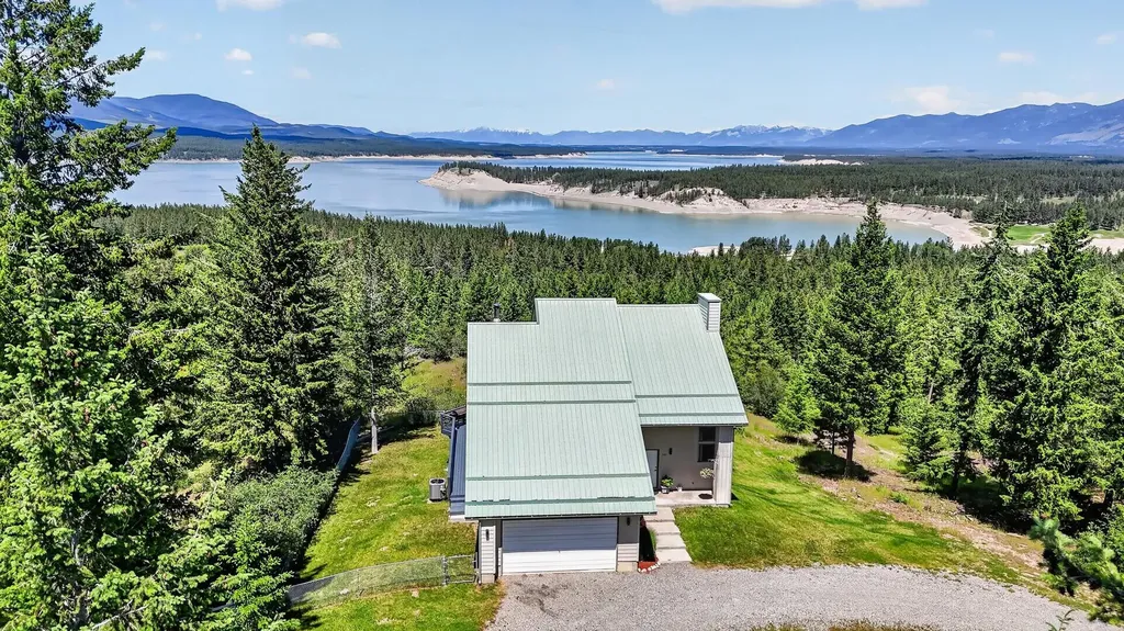 335 Country Lane Rexford MT 59930