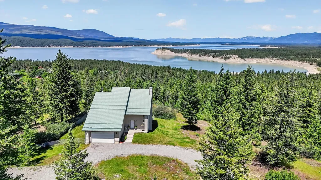 335 Country Lane Rexford MT 59930