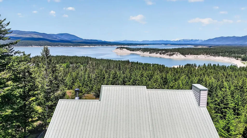 335 Country Lane Rexford MT 59930