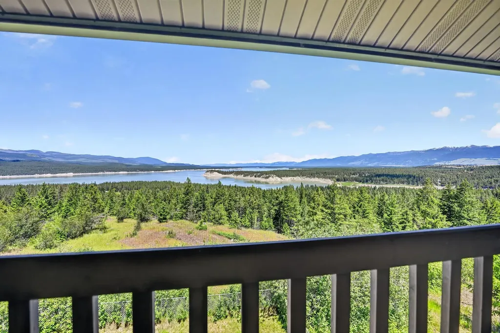 335 Country Lane Rexford MT 59930