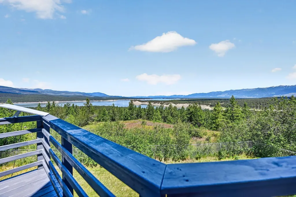 335 Country Lane Rexford MT 59930