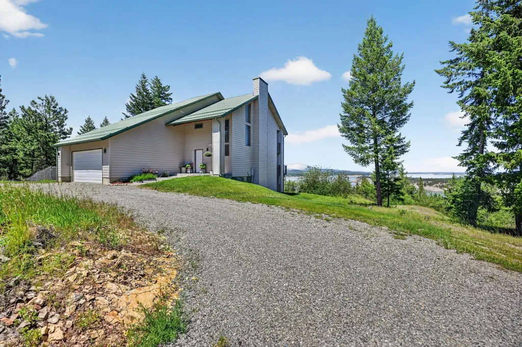 335 Country Lane Rexford MT 59930