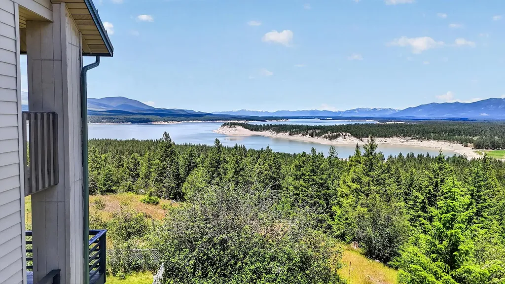 335 Country Lane Rexford MT 59930