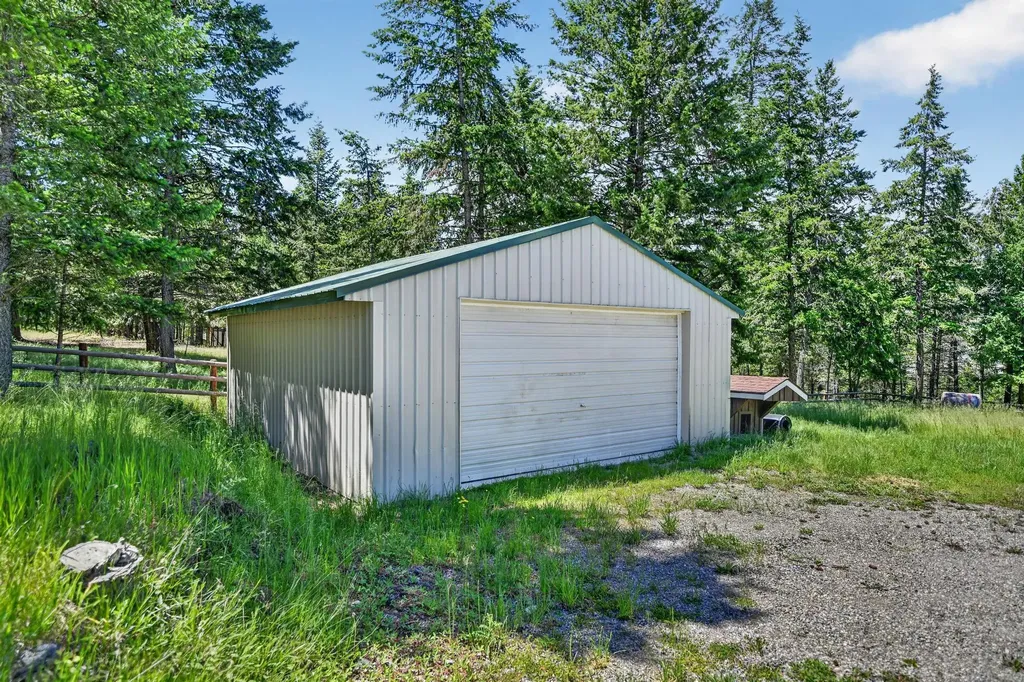 335 Country Lane Rexford MT 59930
