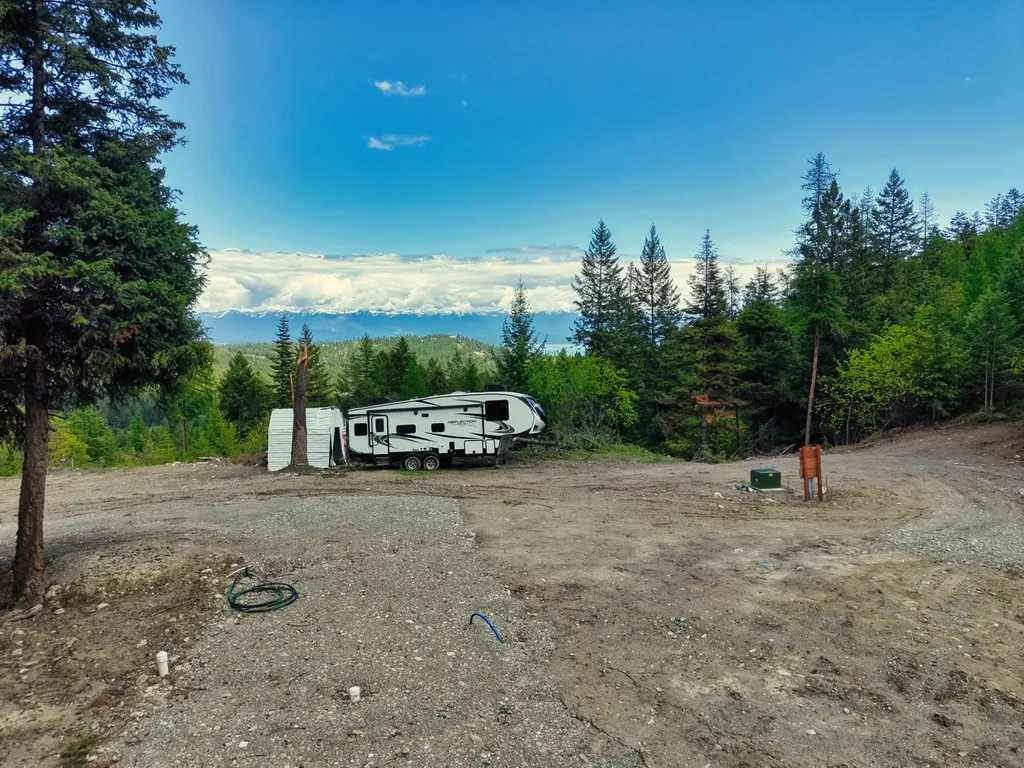 370 Longrider Lane Lakeside MT 59922