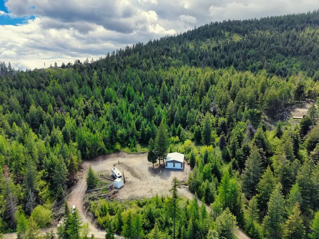 370 Longrider Lane Lakeside MT 59922
