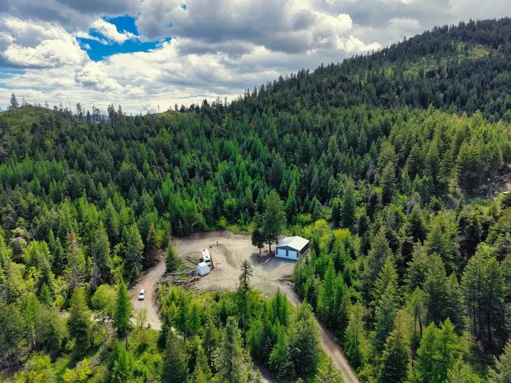 370 Longrider Lane Lakeside MT 59922