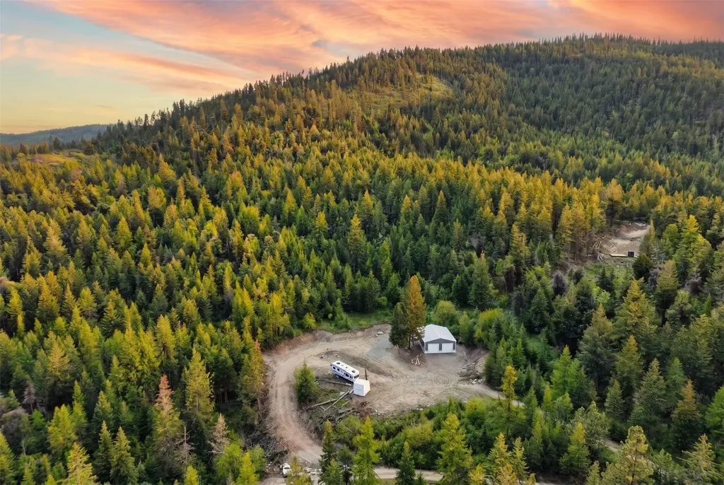370 Longrider Lane Lakeside MT 59922