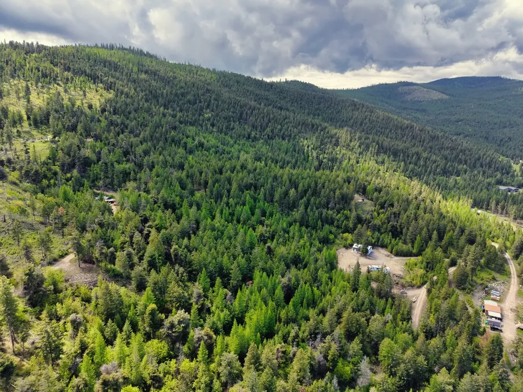 370 Longrider Lane Lakeside MT 59922