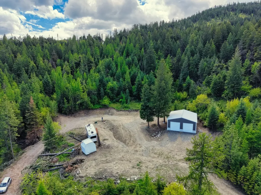 370 Longrider Lane Lakeside MT 59922