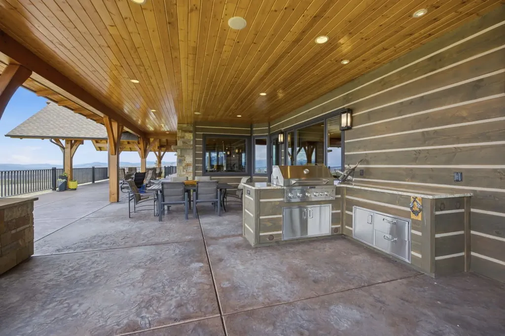 241 Double D Road Stevensville MT 59870