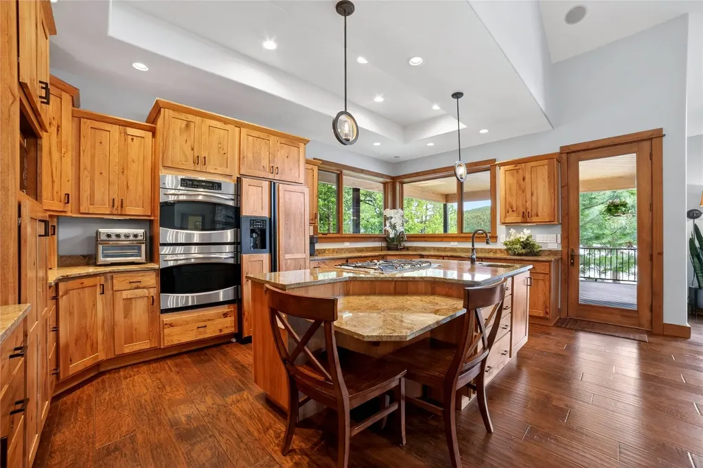 28575 Star Lane Bigfork MT 59911