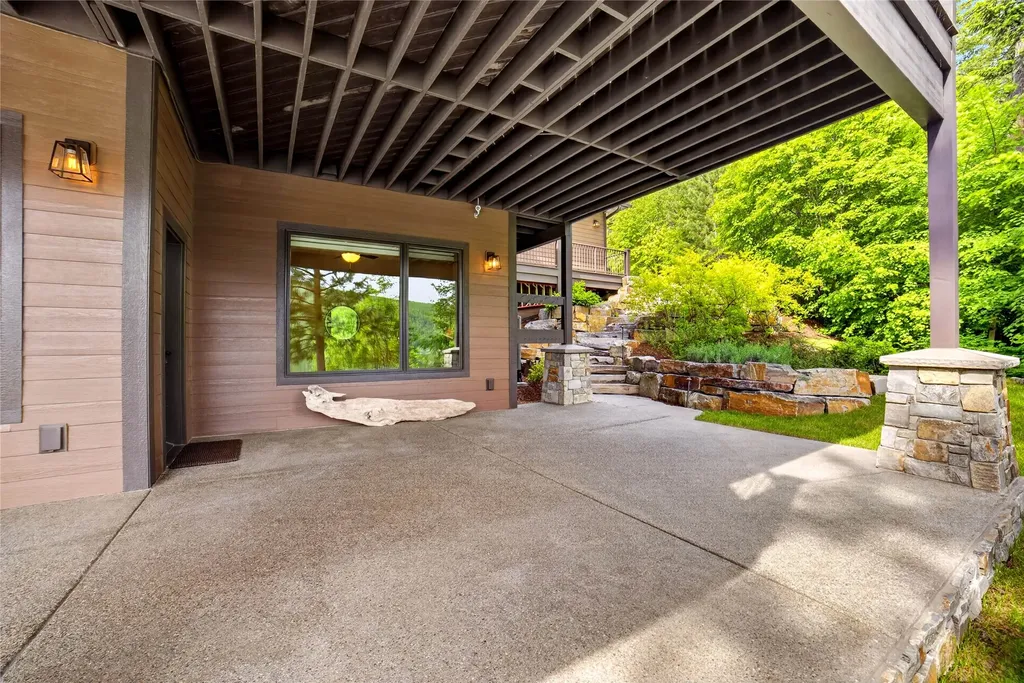 28575 Star Lane Bigfork MT 59911