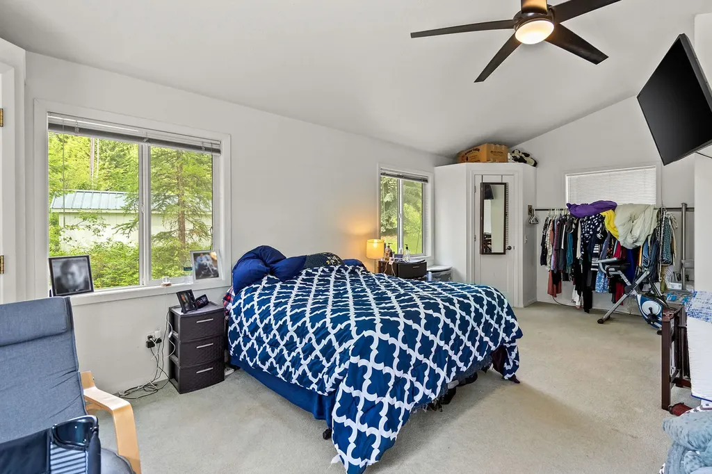 6286 Us Highway 93 S Somers MT 59932