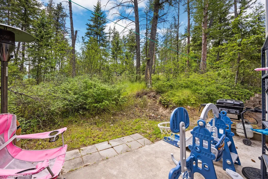 6286 Us Highway 93 S Somers MT 59932