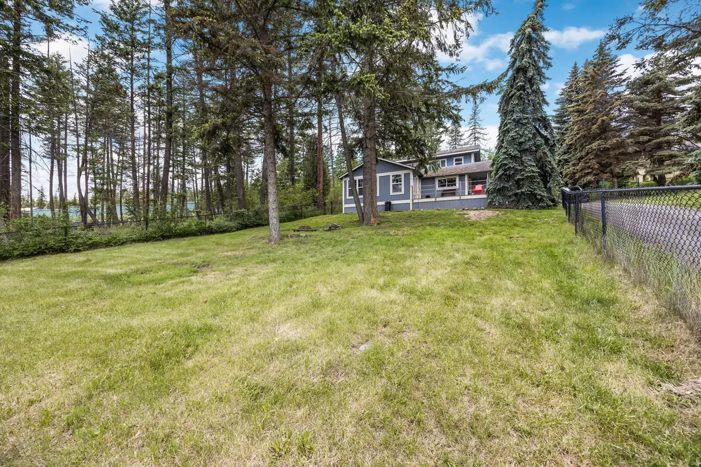 6286 Us Highway 93 S Somers MT 59932