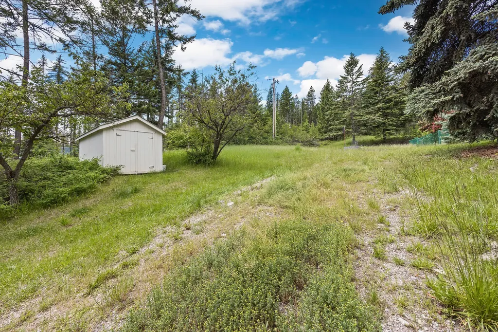 6286 Us Highway 93 S Somers MT 59932