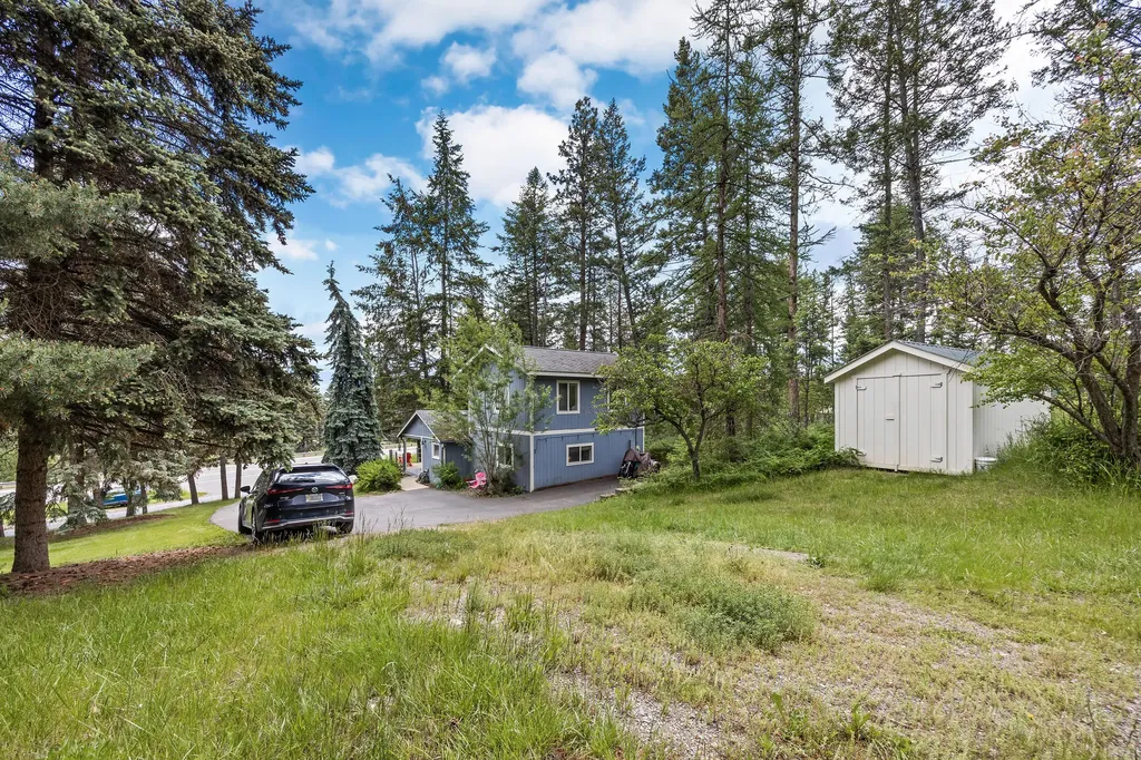 6286 Us Highway 93 S Somers MT 59932