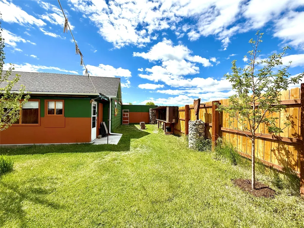 1010 Sunset Drive Deer Lodge MT 59722