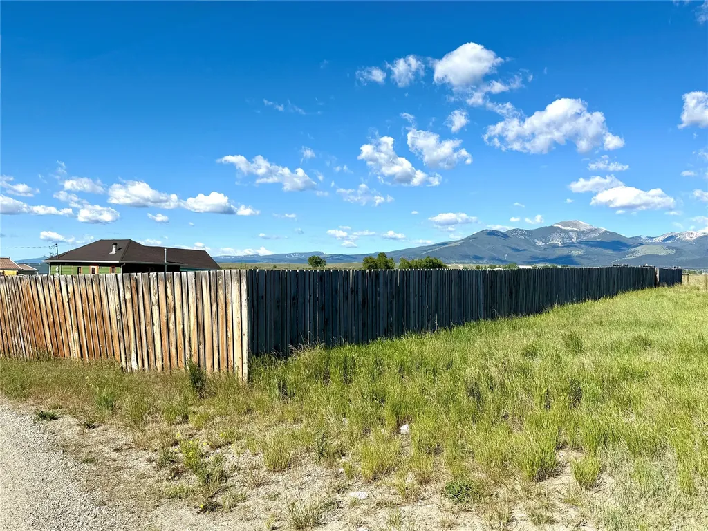 1010 Sunset Drive Deer Lodge MT 59722