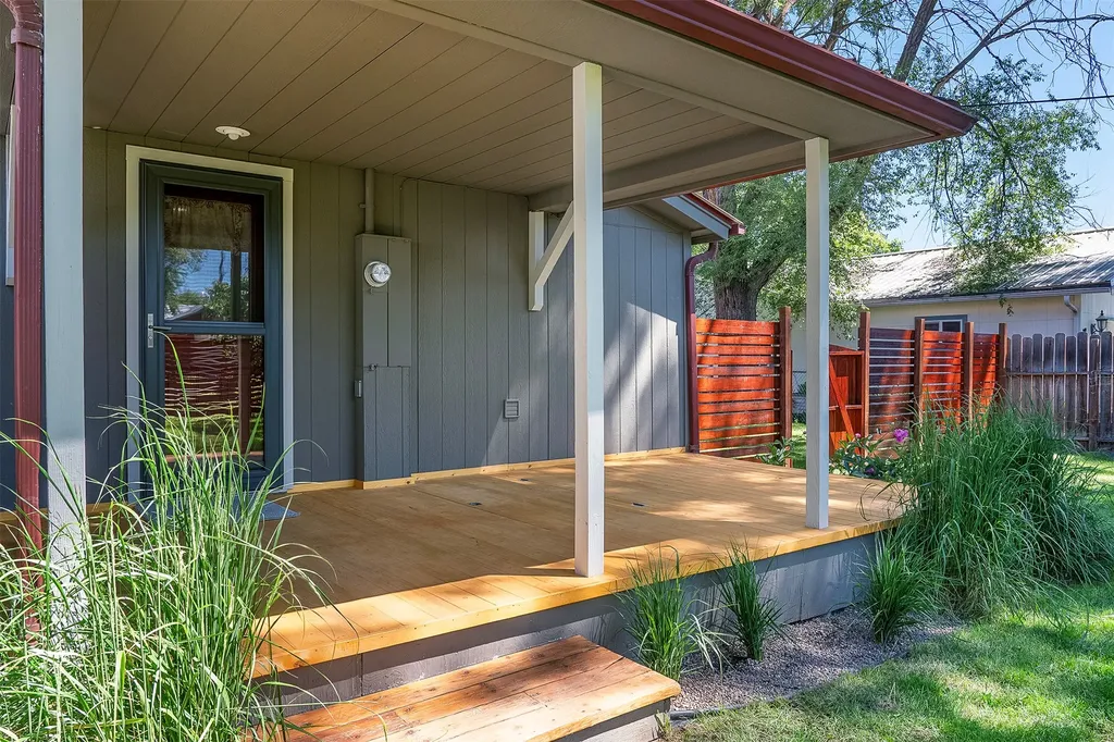 111 6th Avenue W Polson MT 59860