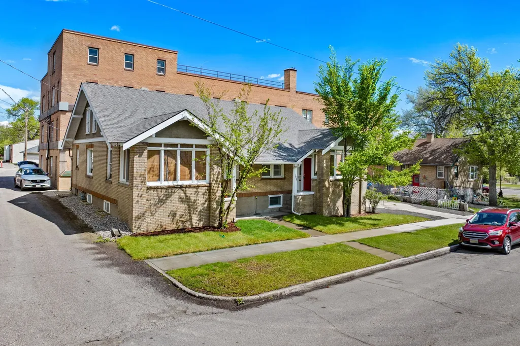 209-211 10th Street N Great Falls MT 59401