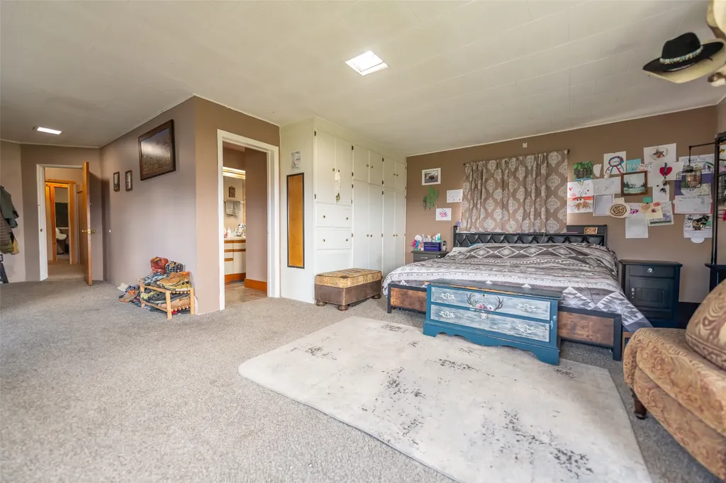1 Carkeek Lane Cameron MT 59720
