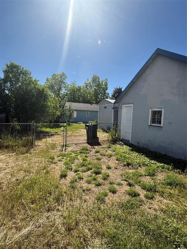 219 S 7th Hamilton MT 59840