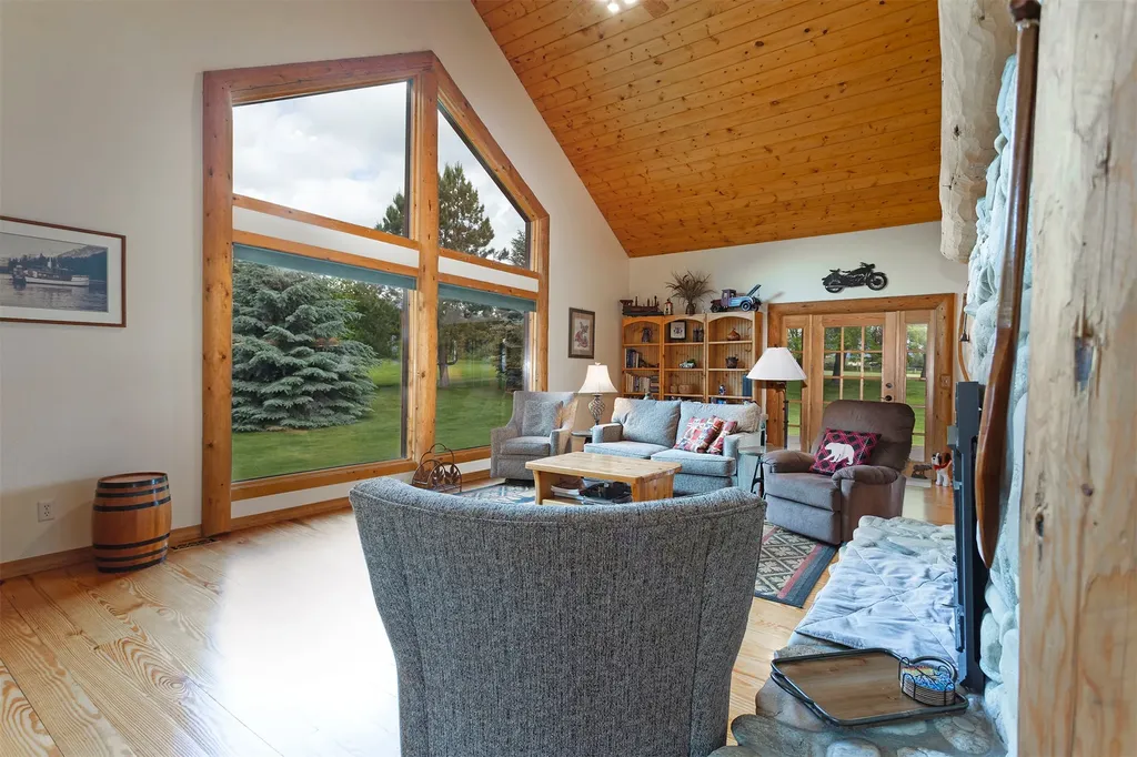 927 Little Deer Trail Hamilton MT 59840