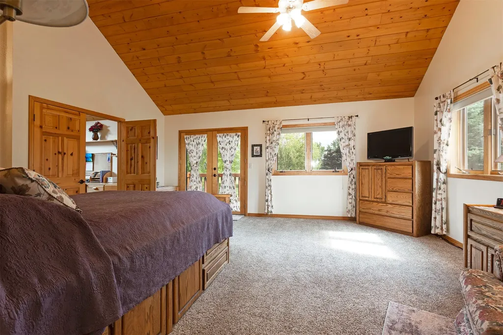 927 Little Deer Trail Hamilton MT 59840