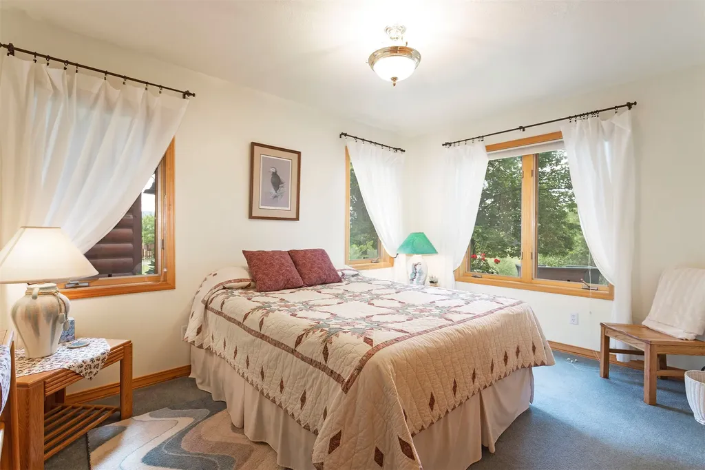 927 Little Deer Trail Hamilton MT 59840