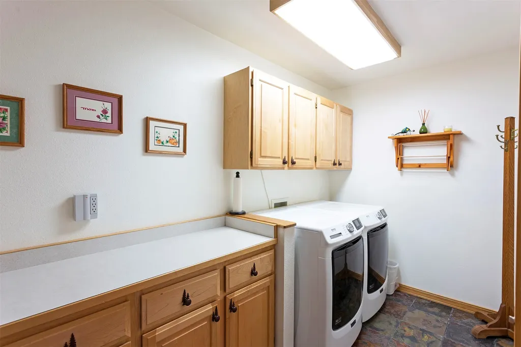927 Little Deer Trail Hamilton MT 59840