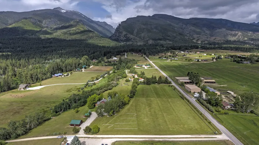 927 Little Deer Trail Hamilton MT 59840