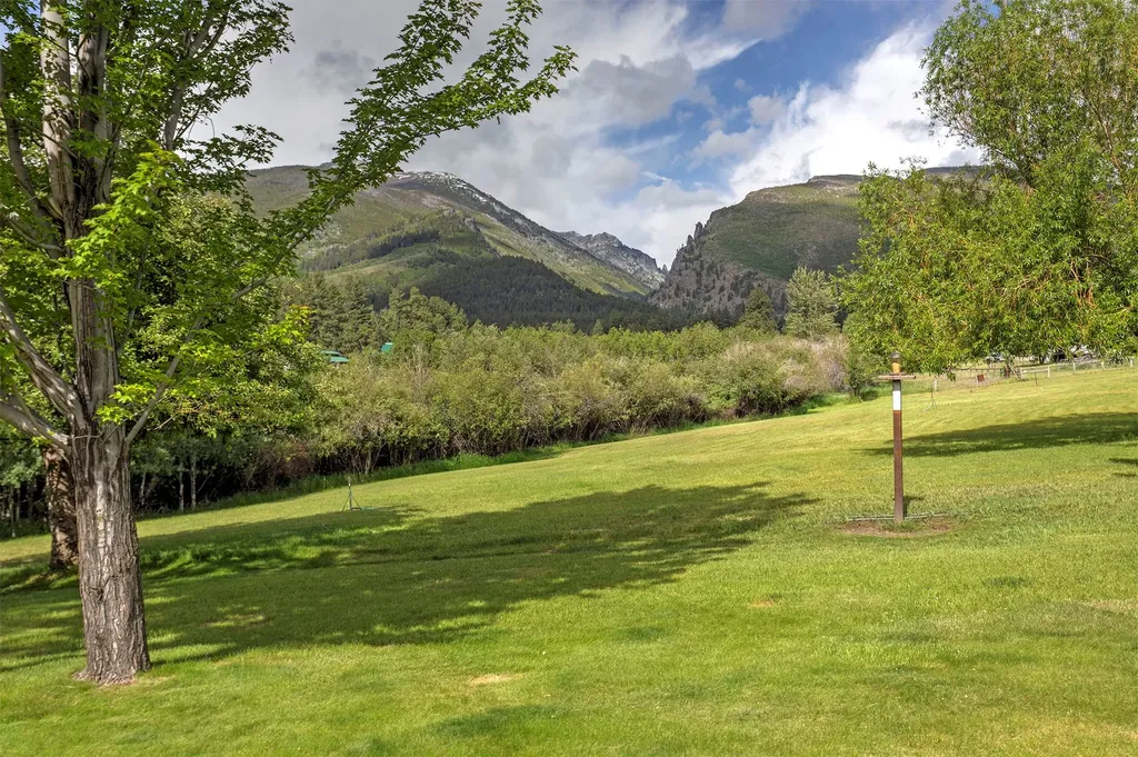927 Little Deer Trail Hamilton MT 59840