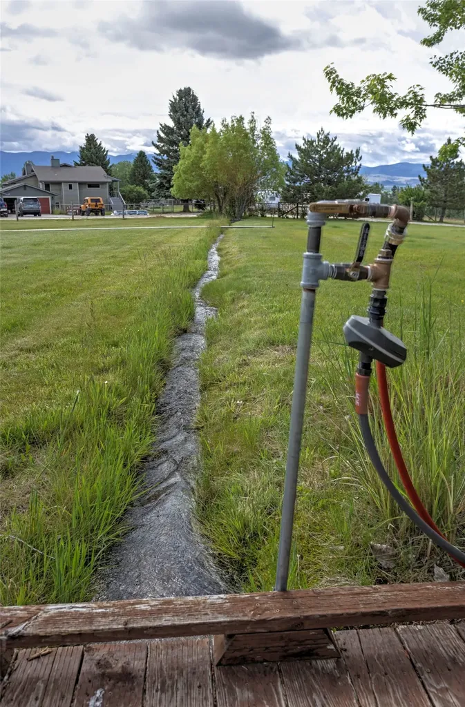 927 Little Deer Trail Hamilton MT 59840