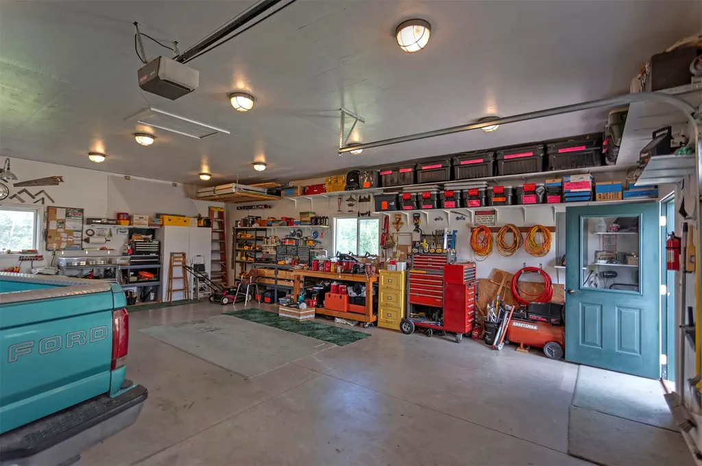 927 Little Deer Trail Hamilton MT 59840