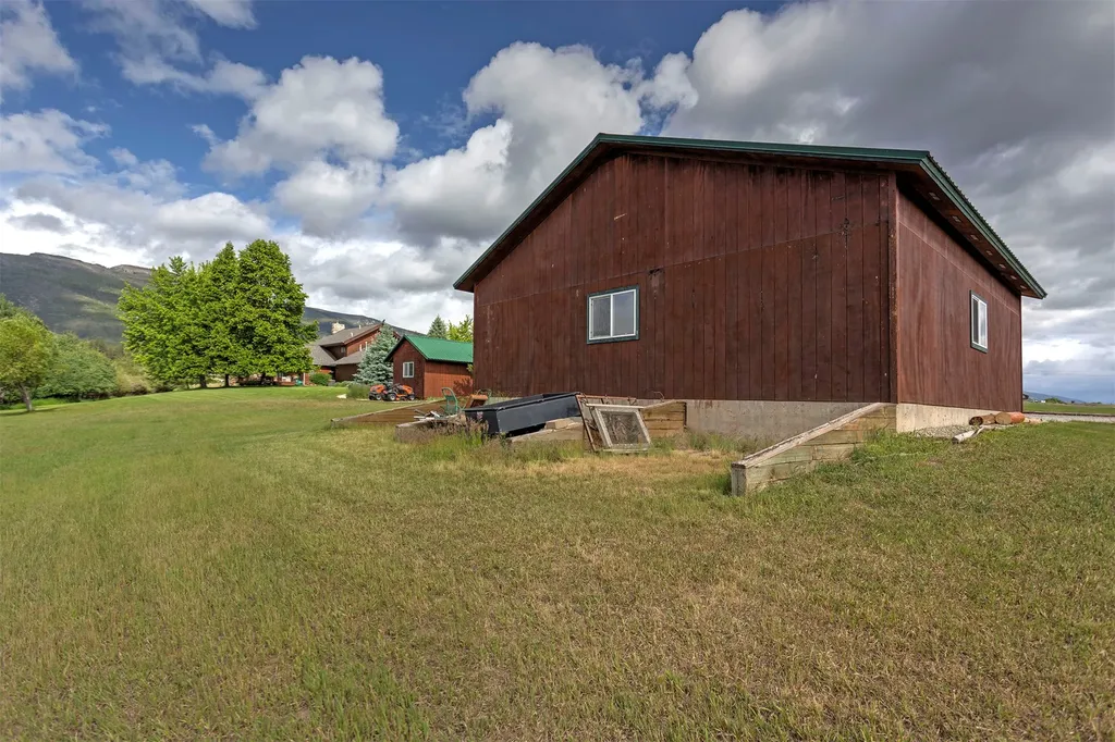 927 Little Deer Trail Hamilton MT 59840