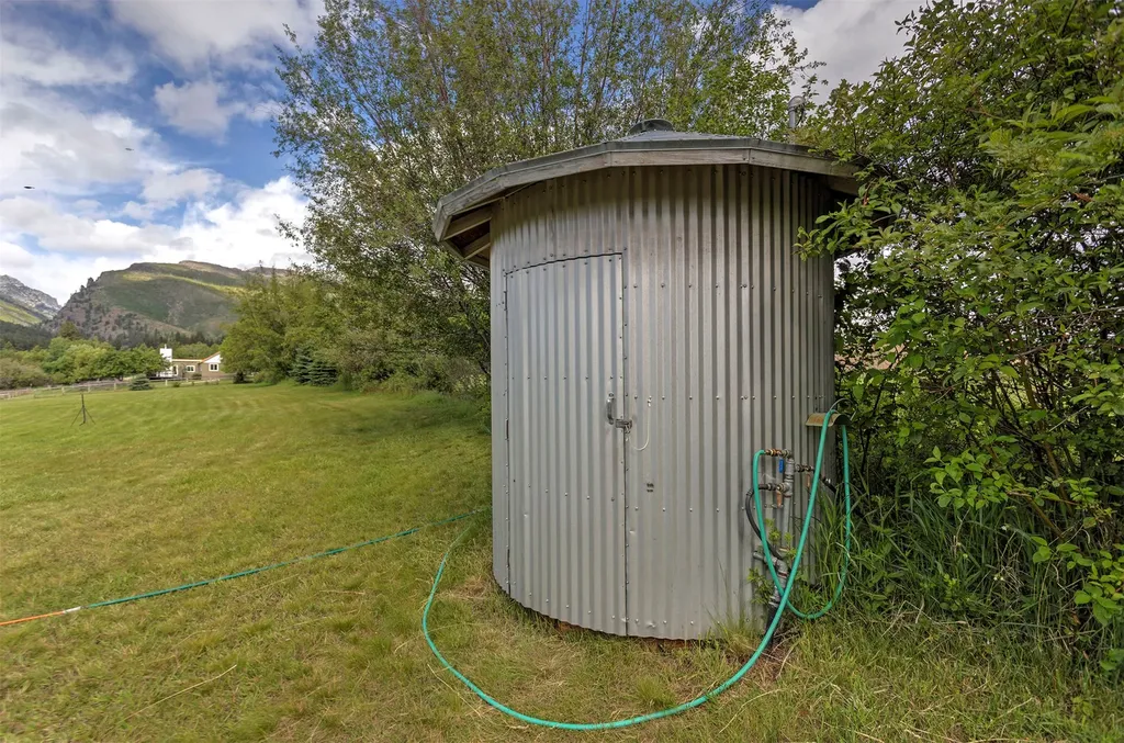 927 Little Deer Trail Hamilton MT 59840